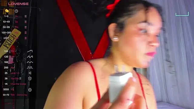Snapshot of ivonne_diaz1 chatting on 10, 7, 2026 ivonne diaz1 online show from 10, 7, 2026