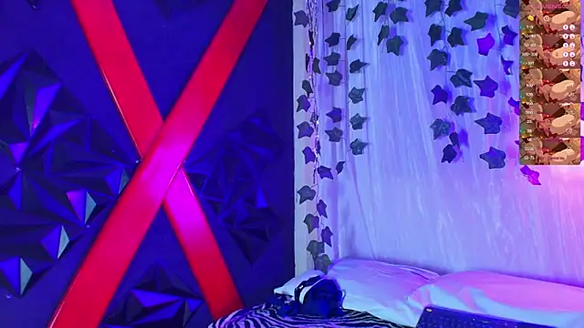 ivonne diaz1 online show from 4, 12, 2025