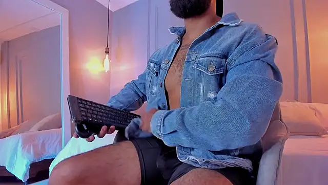 KylliamLevis online show from 11, 2, 2026