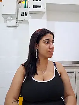 Samantha hotly online show from 3, 4, 2026