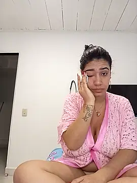 Samantha hotly online show from 18, 11, 2025