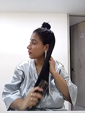 Samantha hotly online show from 9, 10, 2025