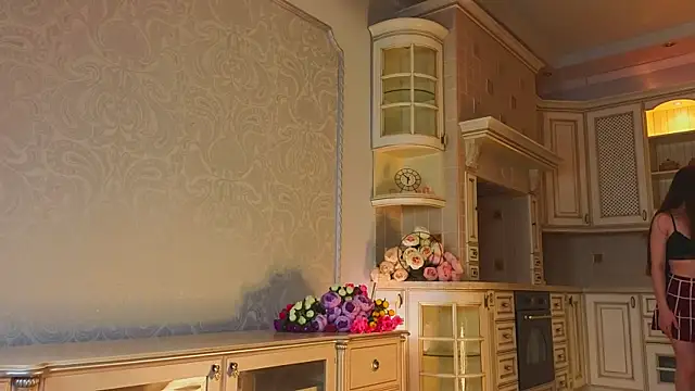 EadlinGillim online show from 2, 10, 2025