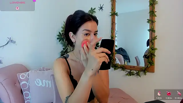 valerieMattson online show from 4, 11, 2025