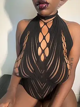 Snapshot of bustyblackebony chatting on 5, 10, 2025 bustyblackebony online show from 5, 10, 2025