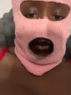 Snapshot of bustyblackebony chatting on 22, 11, 2025 bustyblackebony online show from 22, 11, 2025