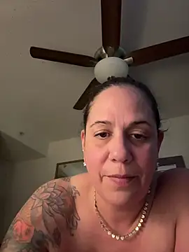 PrettyKittyMia online show from 12, 4, 2026