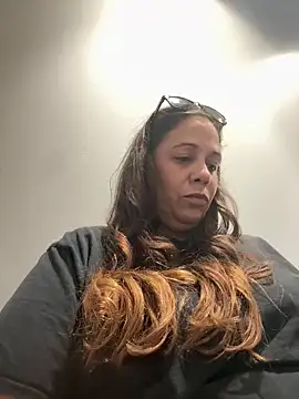 PrettyKittyMia online show from 4, 4, 2026