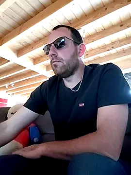 Snapshot of BrunJulienMetis chatting on 21, 3, 2026 BrunJulienMetis online show from 21, 3, 2026