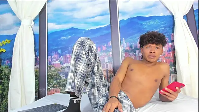 MilthonDelis online show from 23, 9, 2025