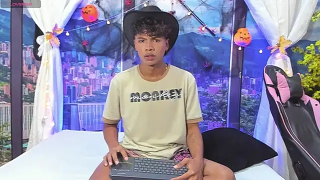 MilthonDelis online show from 18, 10, 2025