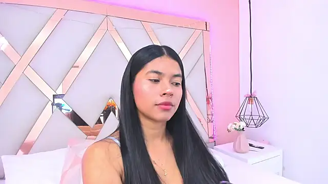 Snapshot of samantaa_shy chatting on 17, 6, 2026 samantaa shy online show from 17, 6, 2026