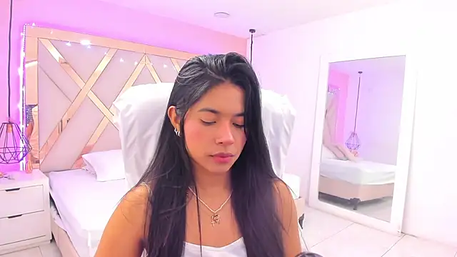 samantaa shy online show from 9, 4, 2026