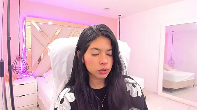 samantaa shy online show from 16, 4, 2026