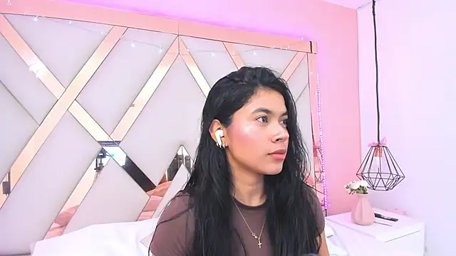Snapshot of samantaa_shy chatting on 24, 6, 2026 samantaa shy online show from 24, 6, 2026