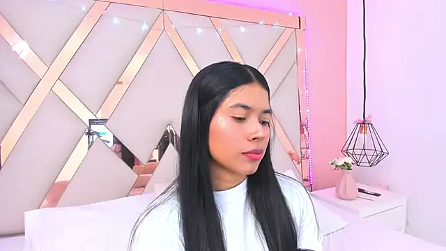 Snapshot of samantaa_shy chatting on 21, 6, 2026 samantaa shy online show from 21, 6, 2026