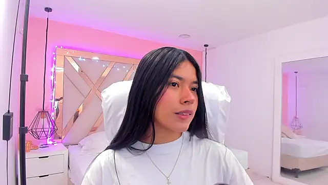 samantaa shy online show from 20, 4, 2026