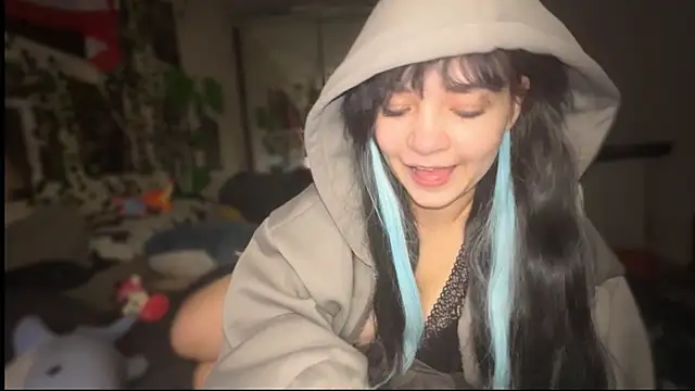 Snapshot of nikoli_naw chatting on 2, 12, 2025 nikoli naw online show from 2, 12, 2025