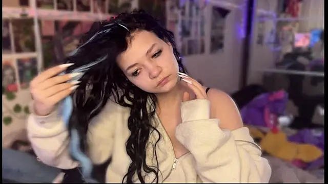 Snapshot of nikoli_naw chatting on 24, 10, 2025 nikoli naw online show from 24, 10, 2025