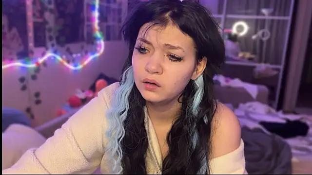 Snapshot of nikoli_naw chatting on 30, 10, 2025 nikoli naw online show from 30, 10, 2025