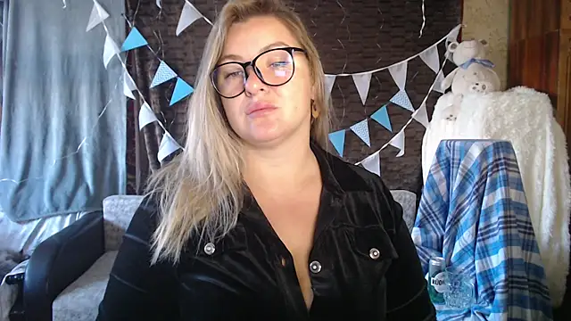 NikaSkylink online show from 2, 10, 2025