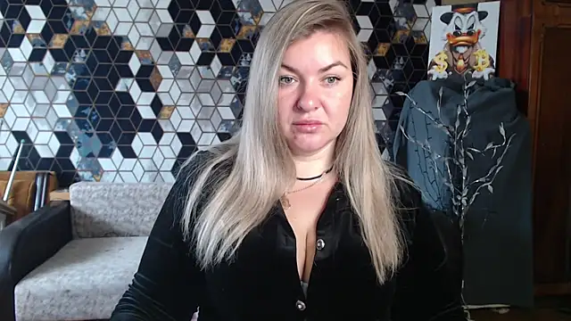 NikaSkylink online show from 10, 4, 2026