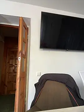 Liza Will online show from 1, 10, 2025