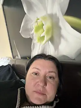 Liza Will online show from 4, 4, 2026