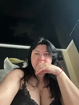 Liza Will online show from 10, 4, 2026