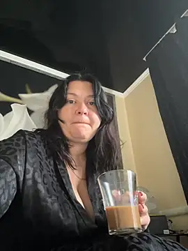 Liza Will online show from 6, 10, 2025