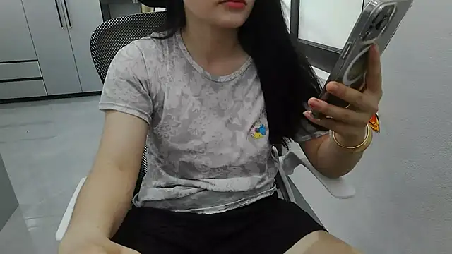 Emachiii online show from 14, 5, 2026