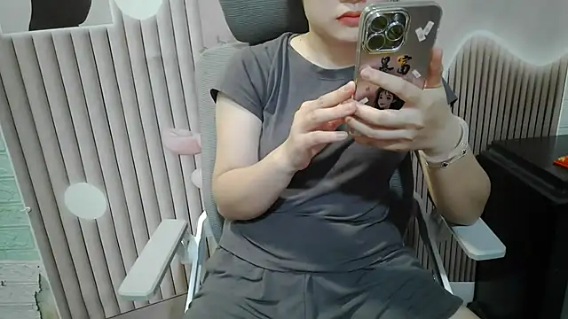 Emachiii online show from 9, 9, 2025