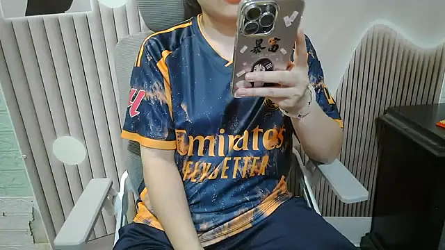 Emachiii online show from 9, 9, 2025