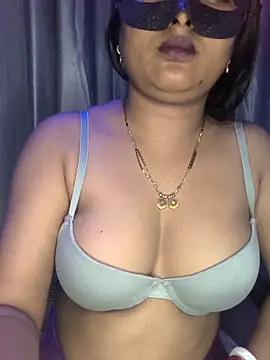 Nightgirl007 online show from 10, 6, 2026