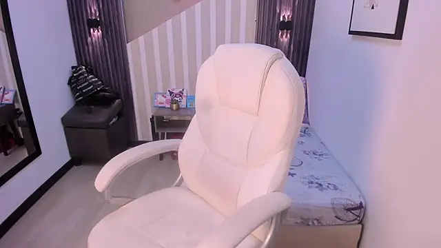LittleeStar online show from 17, 7, 2026