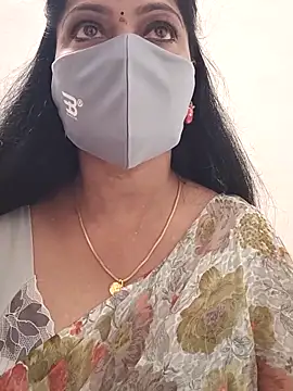 shivani27 online show from 4, 12, 2025