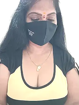Snapshot of shivani27 chatting on 3, 6, 2026 shivani27 online show from 3, 6, 2026
