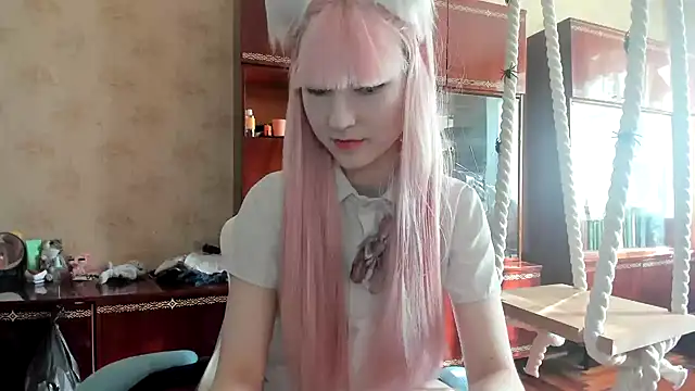 kioshi kiss online show from 3, 11, 2025