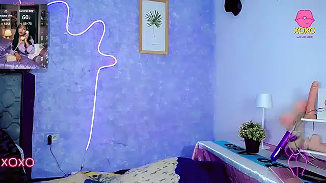 Snapshot of Aishasexy18 chatting on 27, 11, 2025 Aishasexy18 online show from 27, 11, 2025