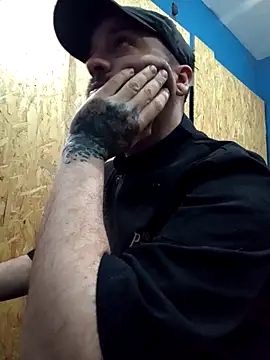 Snapshot of Shingroth chatting on 24, 9, 2025 Shingroth online show from 24, 9, 2025