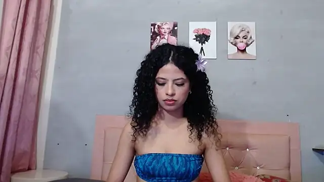 Adut Akech online show from 23, 9, 2025