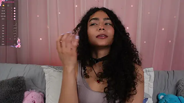 Victoria Curly online show from 4, 11, 2025