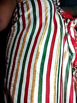 Snapshot of Nude-Priya2 chatting on 3, 10, 2025 Nude-Priya2 online show from 3, 10, 2025