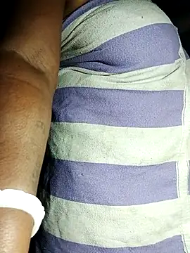 Snapshot of Nude-Priya2 chatting on 28, 10, 2025 Nude-Priya2 online show from 28, 10, 2025