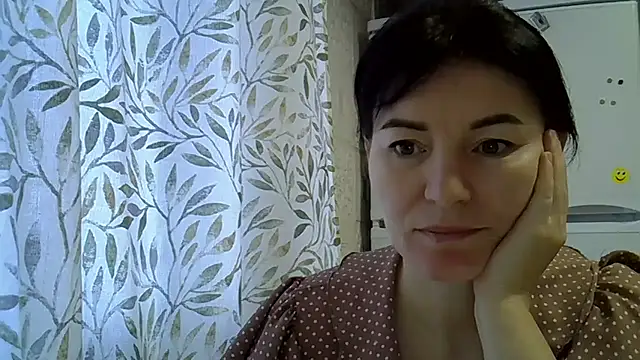 Krystal 82 online show from 18, 12, 2025