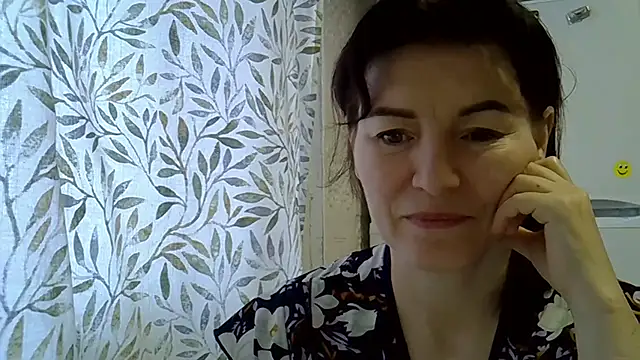 Krystal 82 online show from 22, 12, 2025