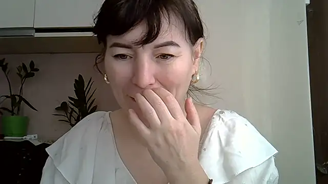 Krystal 82 online show from 7, 2, 2026