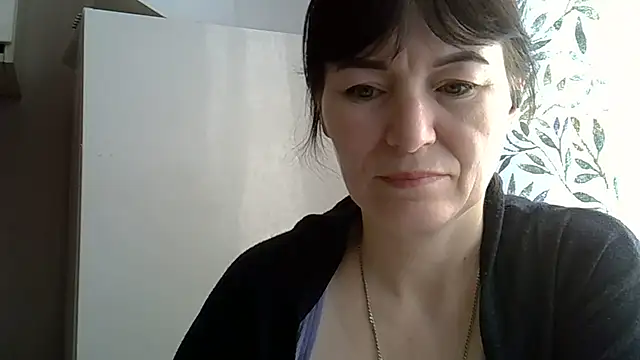 Krystal 82 online show from 3, 2, 2026