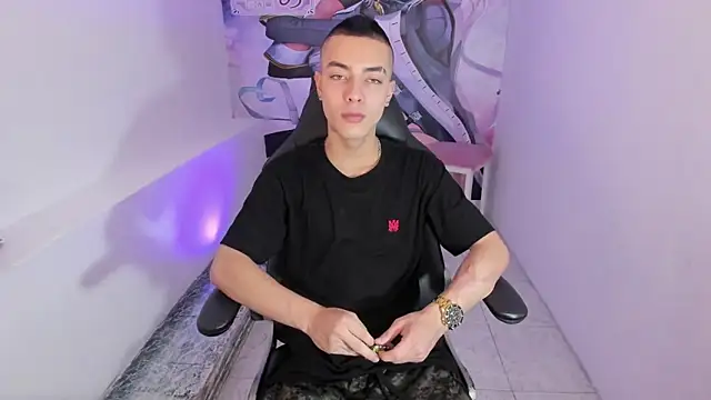 Dereck Boy8 online show from 4, 11, 2025