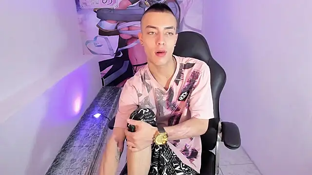 Dereck Boy8 online show from 11, 11, 2025